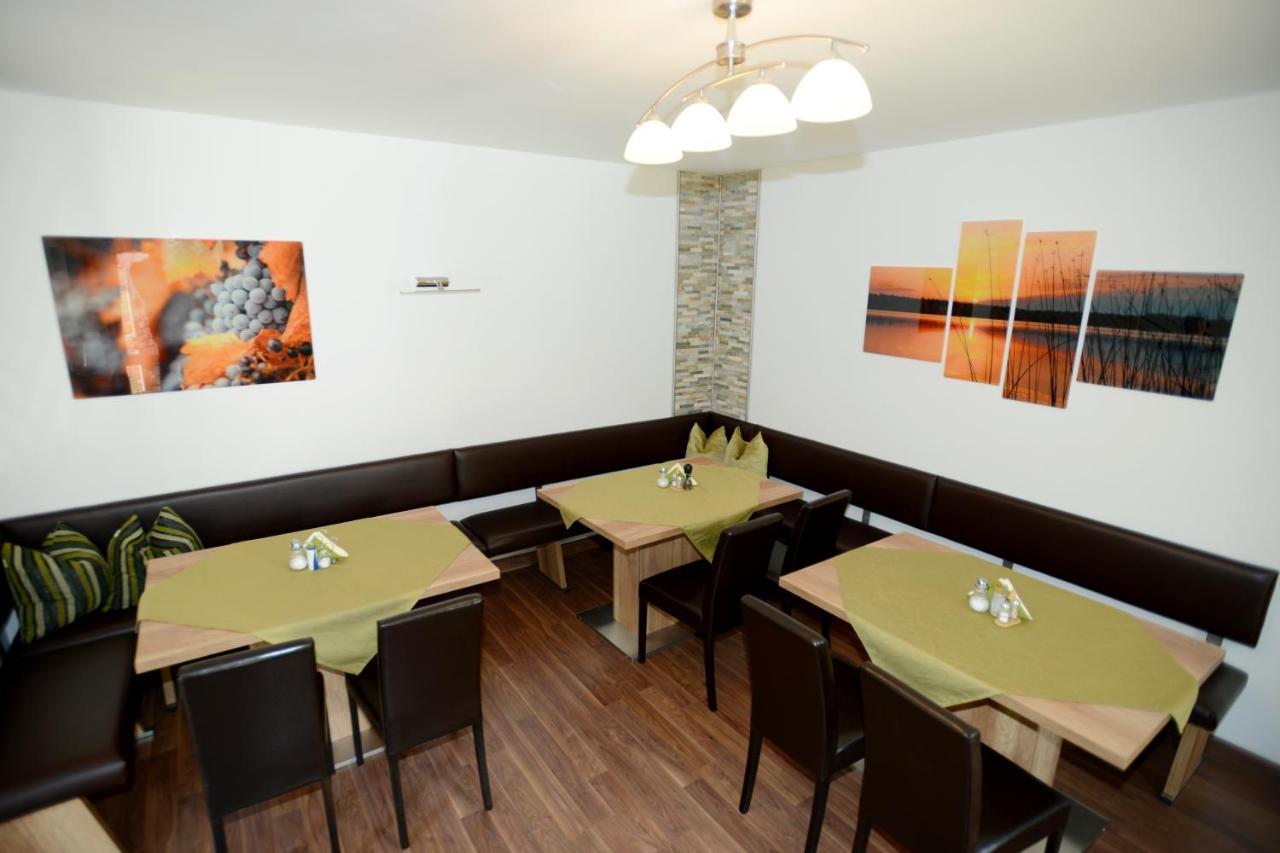 Weingut Apartment Hildegard Gangl Illmitz Eksteriør bilde