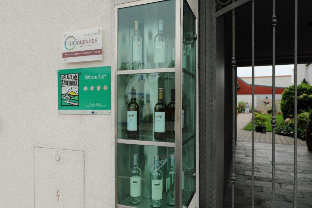 Weingut Apartment Hildegard Gangl Illmitz Eksteriør bilde