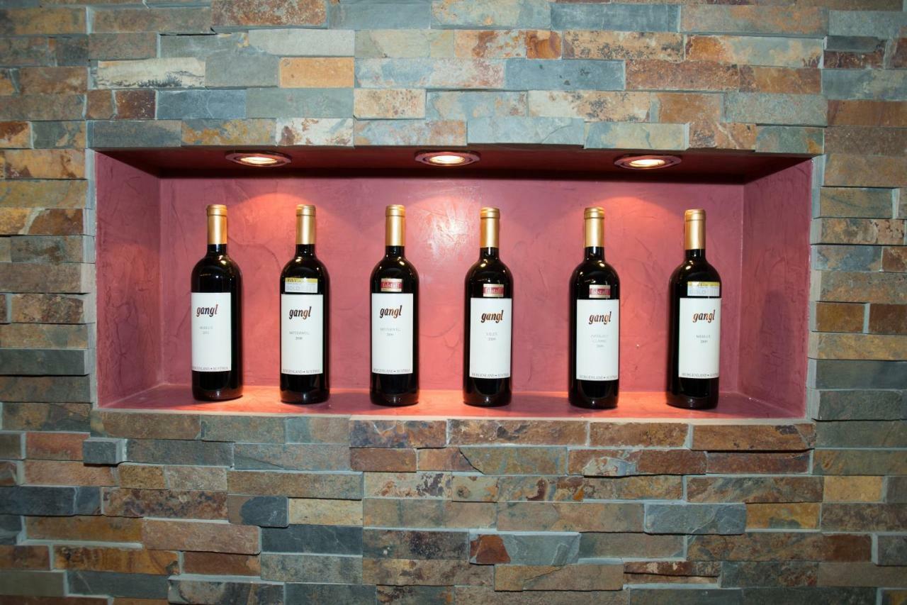 Weingut Apartment Hildegard Gangl Illmitz Eksteriør bilde